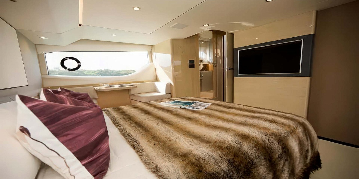 Аренда яхты Princess F55 Risa на Пхукете